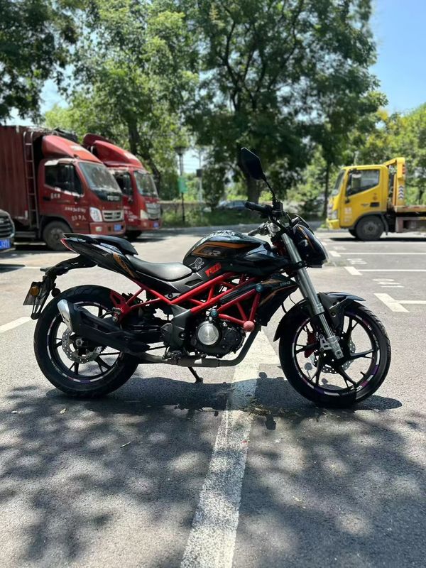二手贝纳利红宝龙 TNT150i