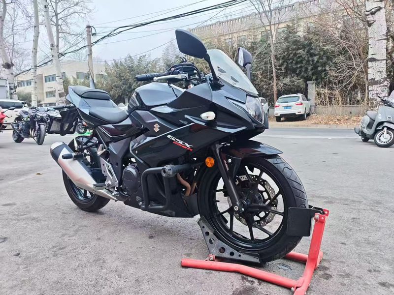 二手豪爵铃木GSX250R