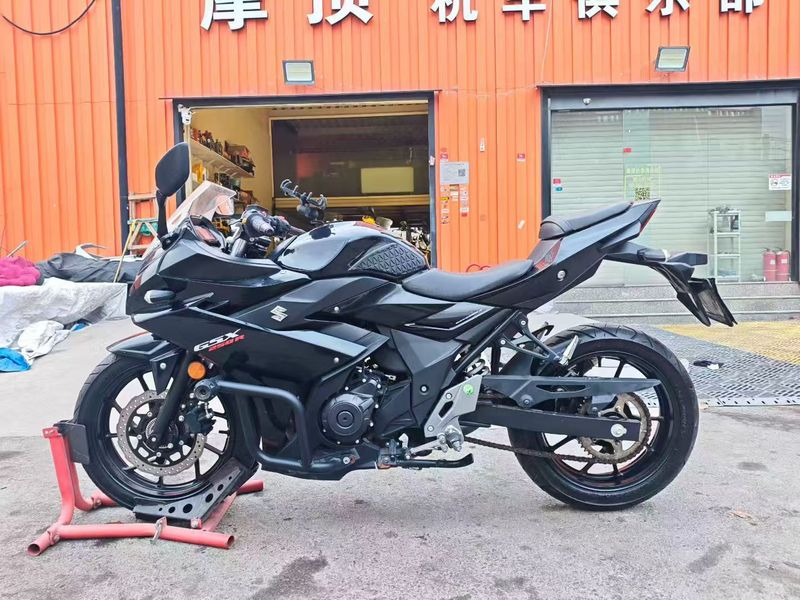 二手豪爵铃木GSX250R