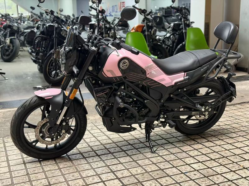 二手贝纳利幼狮 Leoncino 150