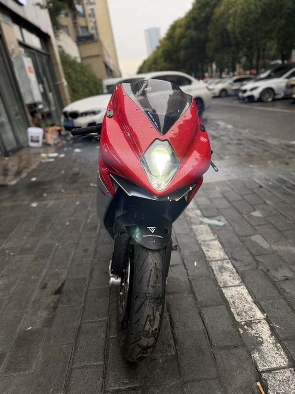 二手奥古斯塔F3 800