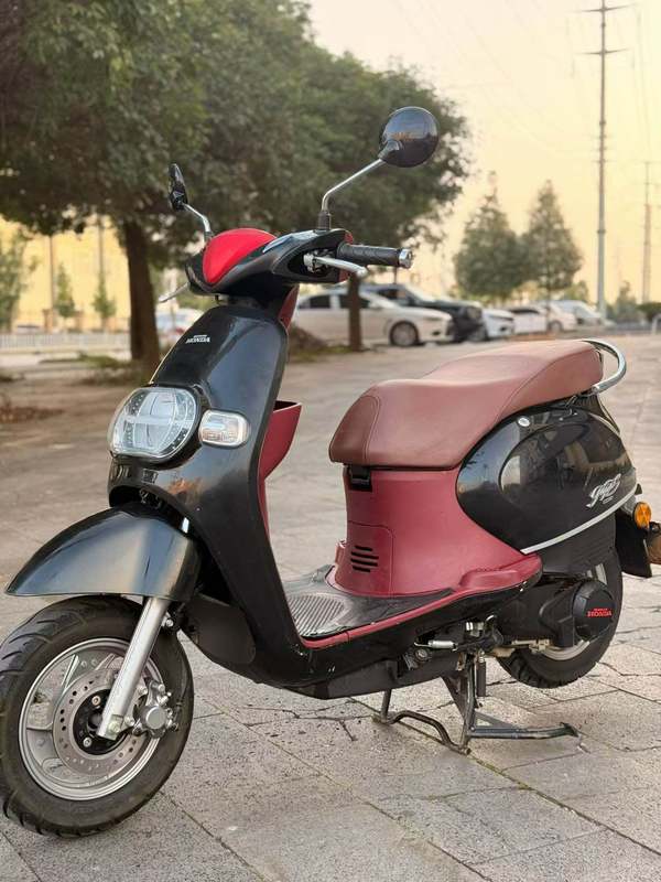 二手五羊本田Tapas 塔帕100