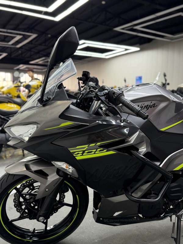 二手川崎Ninja 400