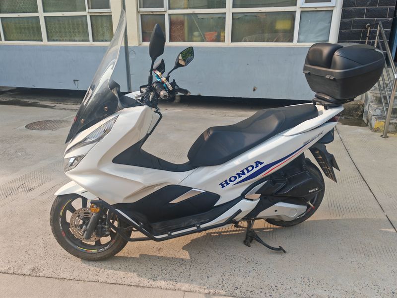 二手五羊本田PCX