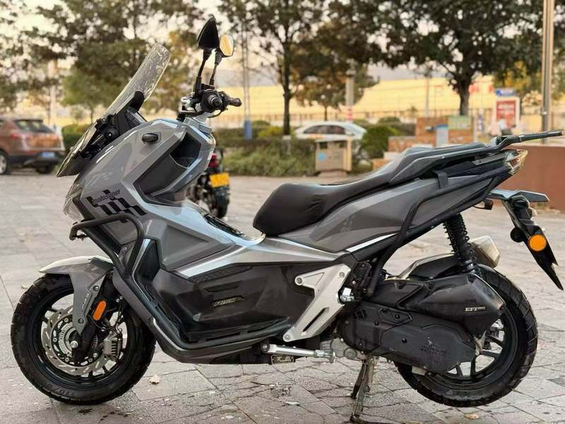 二手布雷斯通极宙 ADV150