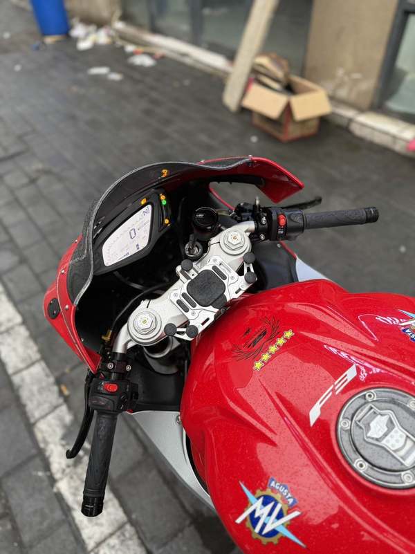 二手奥古斯塔F3 800