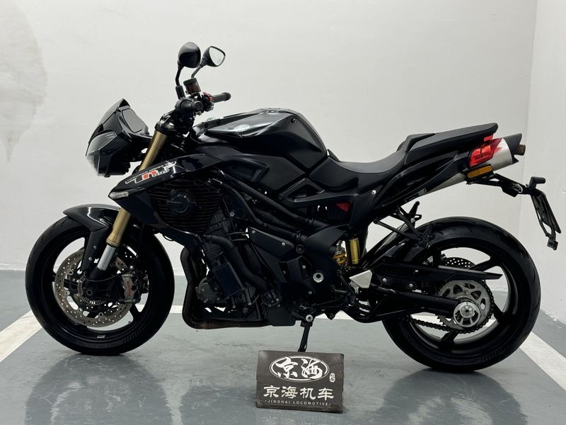 二手贝纳利TNT899