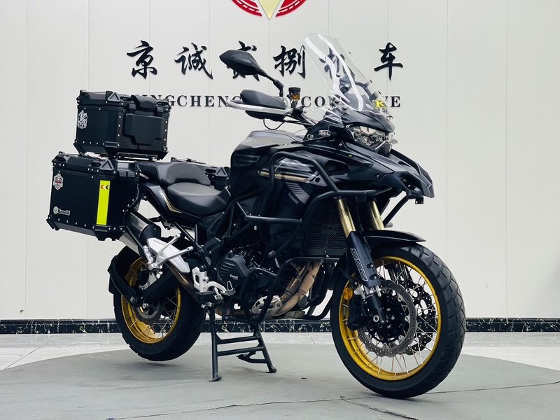 二手贝纳利TRK552