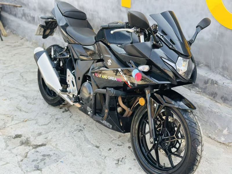 二手豪爵铃木GSX250R