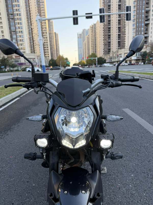 二手贝纳利红宝龙 TNT150i