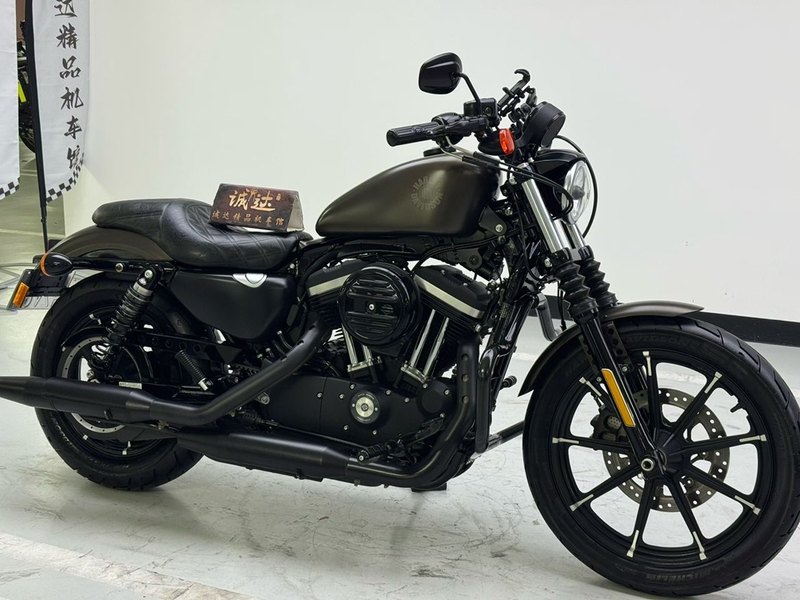 二手哈雷戴维森Iron883 硬汉