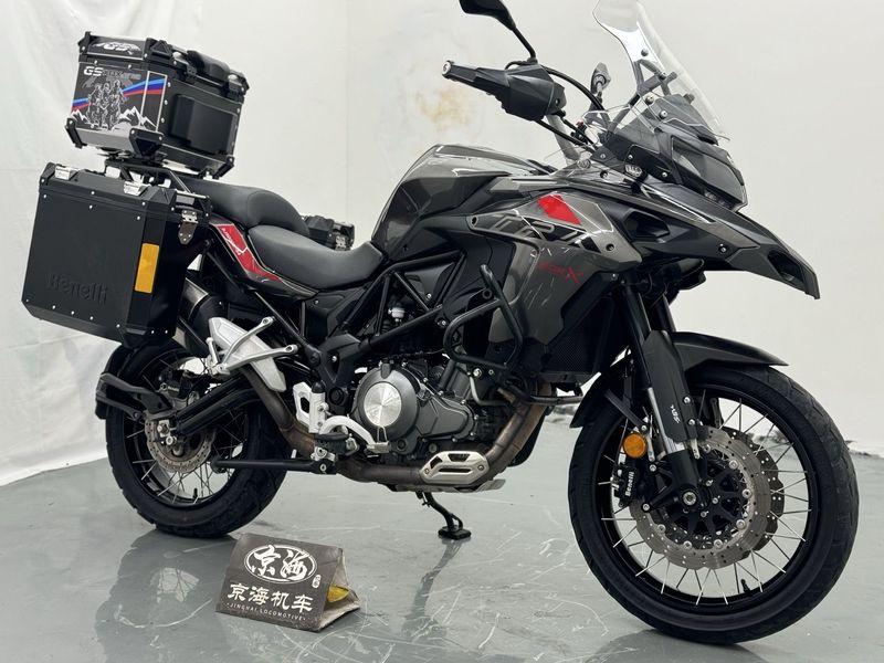 二手贝纳利金鹏 TRK502
