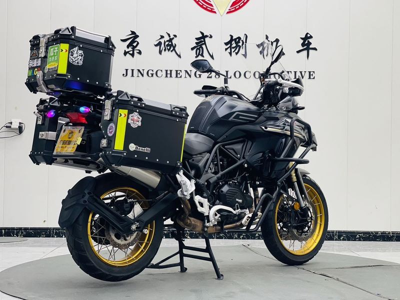 二手贝纳利TRK552