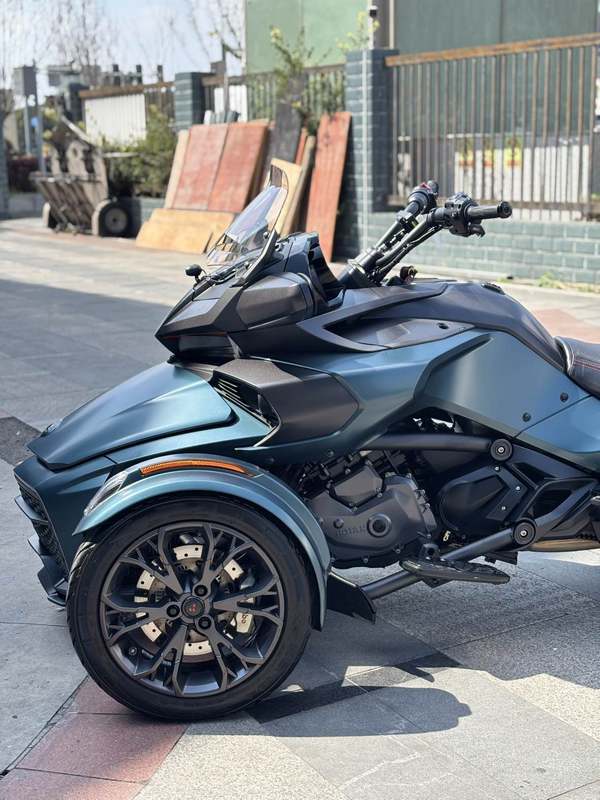 二手庞巴迪Spyder F3 