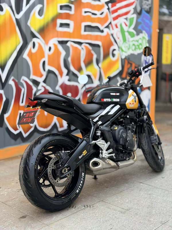 二手凯旋Trident 660