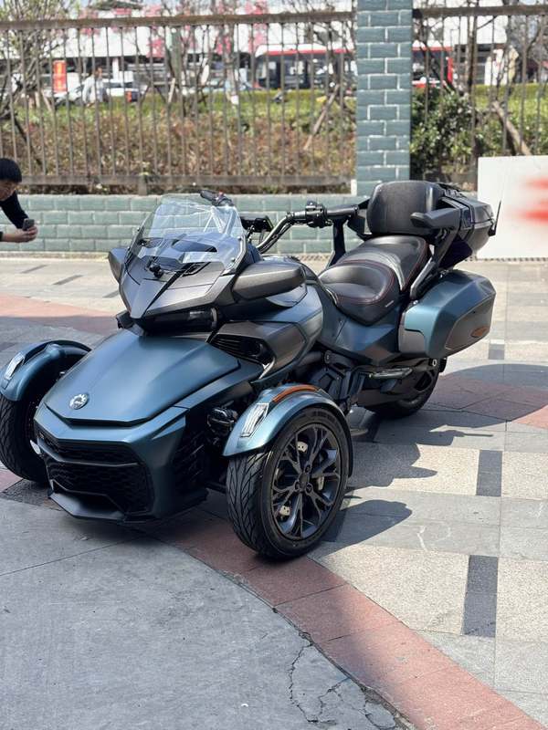 二手庞巴迪Spyder F3 