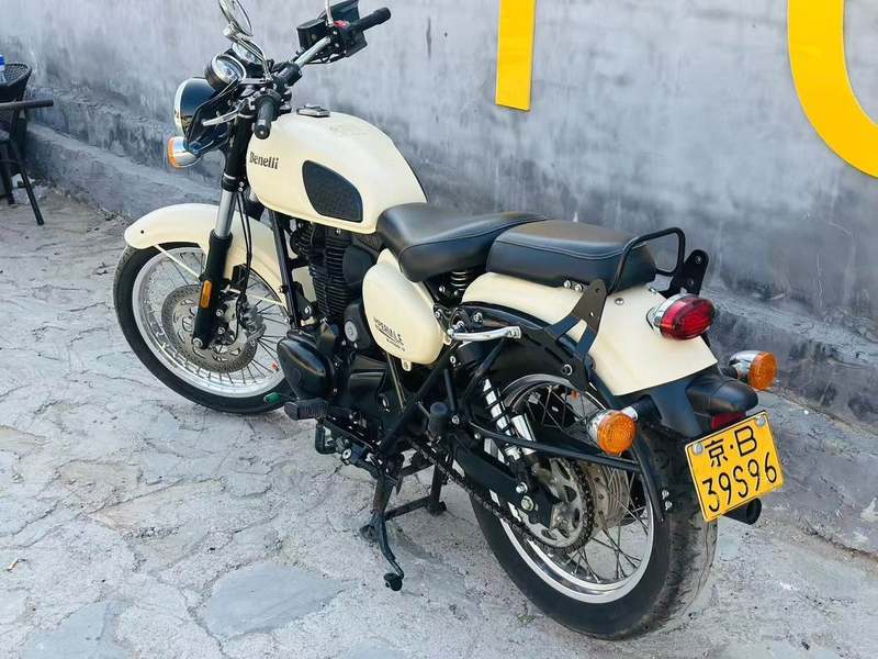 二手贝纳利帝国 imperiale 400