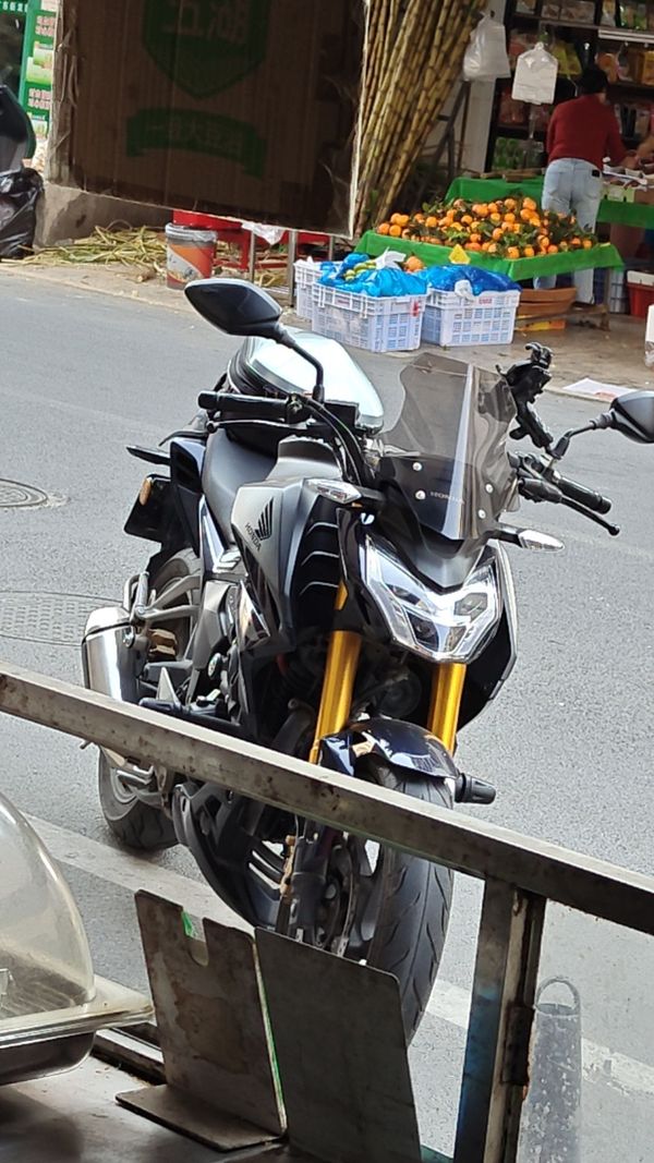 二手五羊本田CB190R 暴锋眼