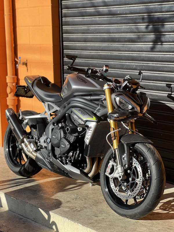 二手凯旋Speed Triple 1200