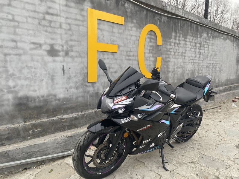 二手豪爵铃木GSX250R