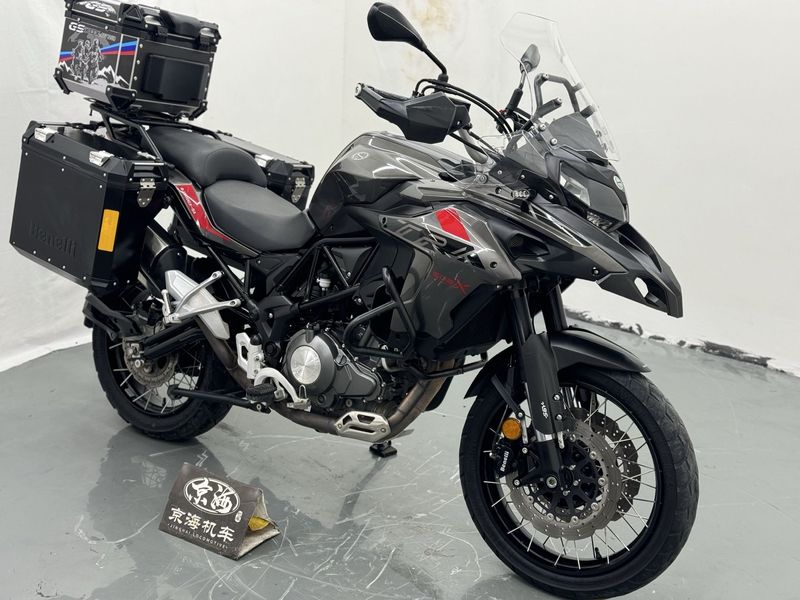 二手贝纳利金鹏 TRK502
