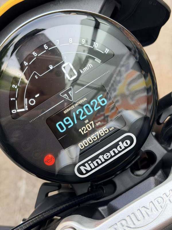 二手凯旋Trident 660