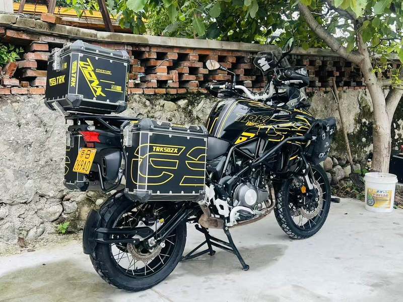 二手贝纳利金鹏 TRK502