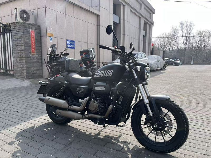 二手QJMOTOR闪300