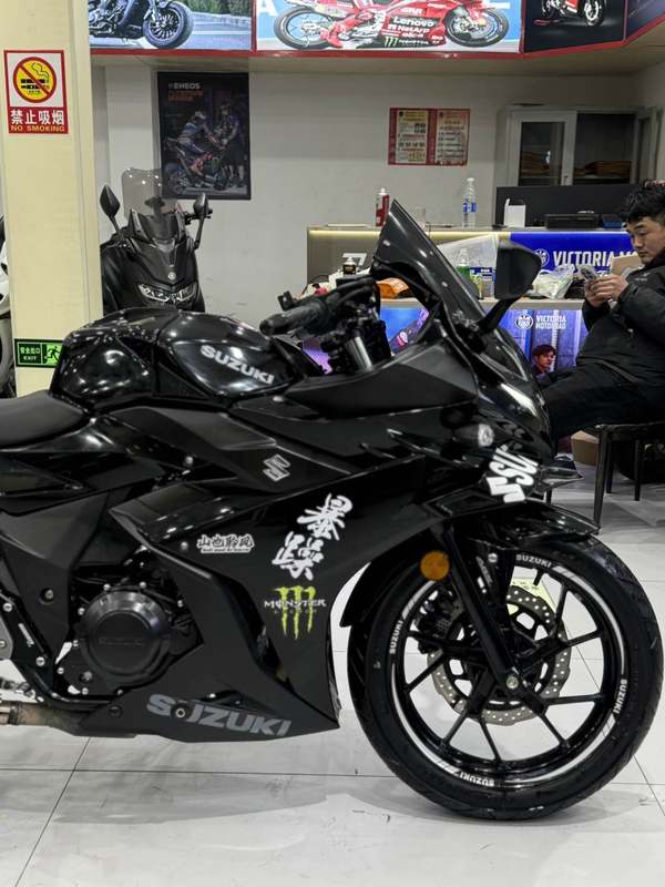 二手豪爵铃木GSX250R