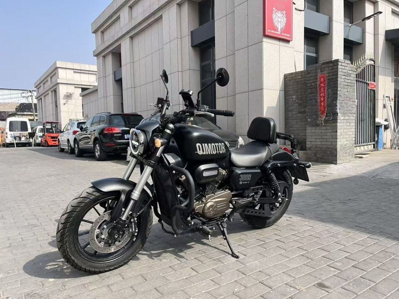 二手QJMOTOR闪300