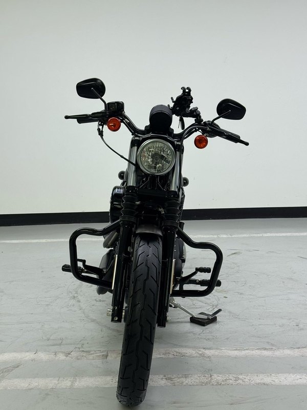二手哈雷戴维森Iron883 硬汉