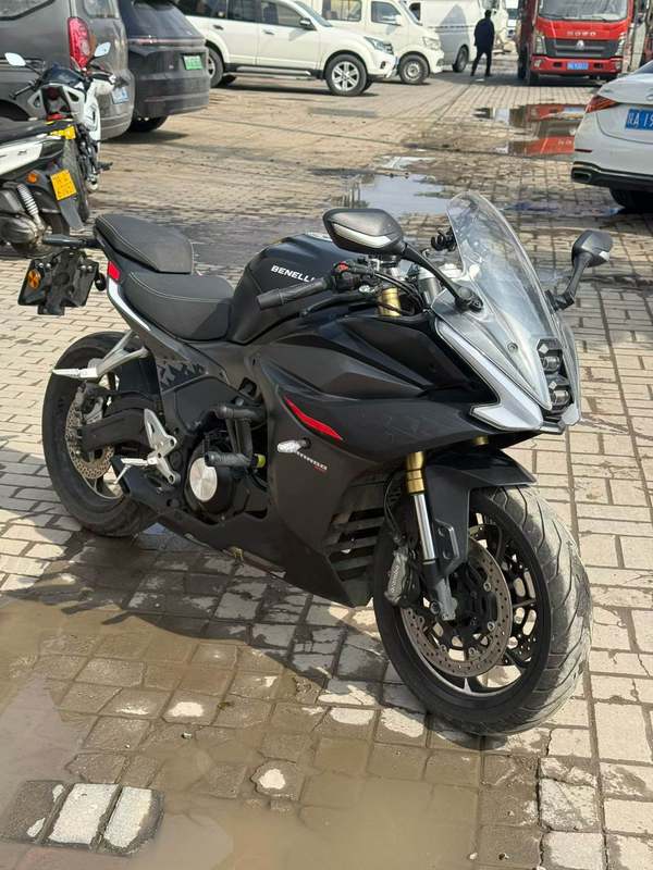 二手贝纳利龙卷风 Tornado 552R