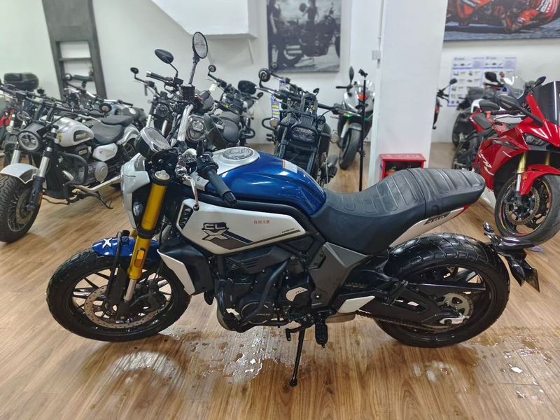 二手春风700CL-X