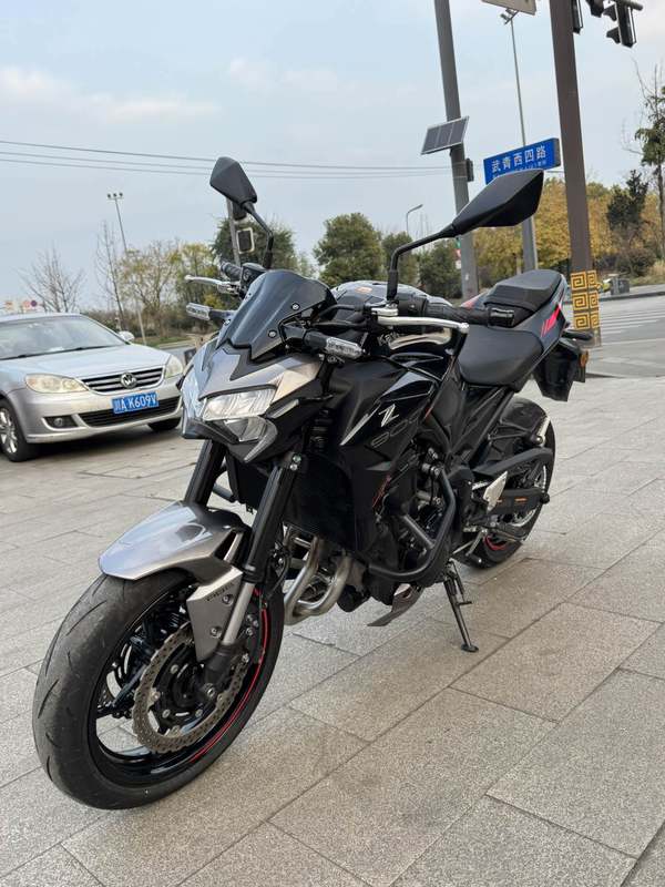 二手川崎Z900