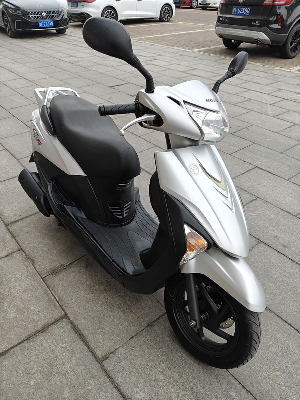 二手新大洲本田E影110 FI