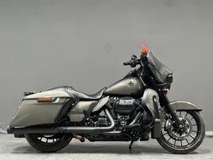 二手哈雷戴维森大道滑翔 Street Glide