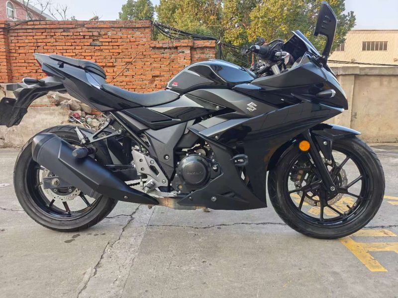 二手豪爵铃木GSX250R