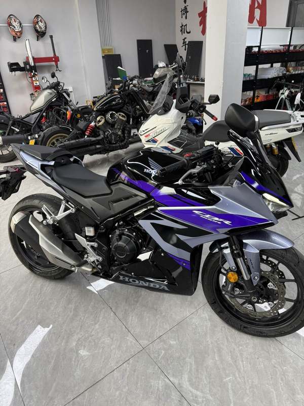 二手本田CBR400R