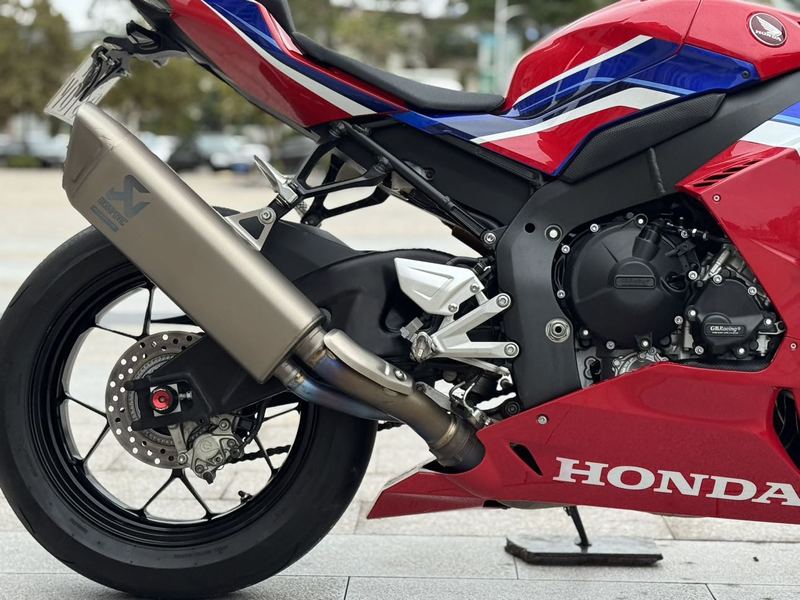 二手本田CBR 1000 RR-R