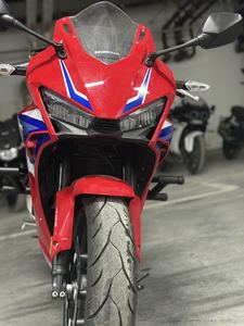二手本田CBR400R