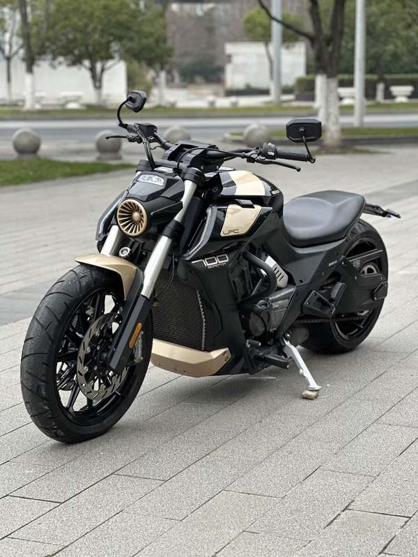 二手奔达LFC700 燎