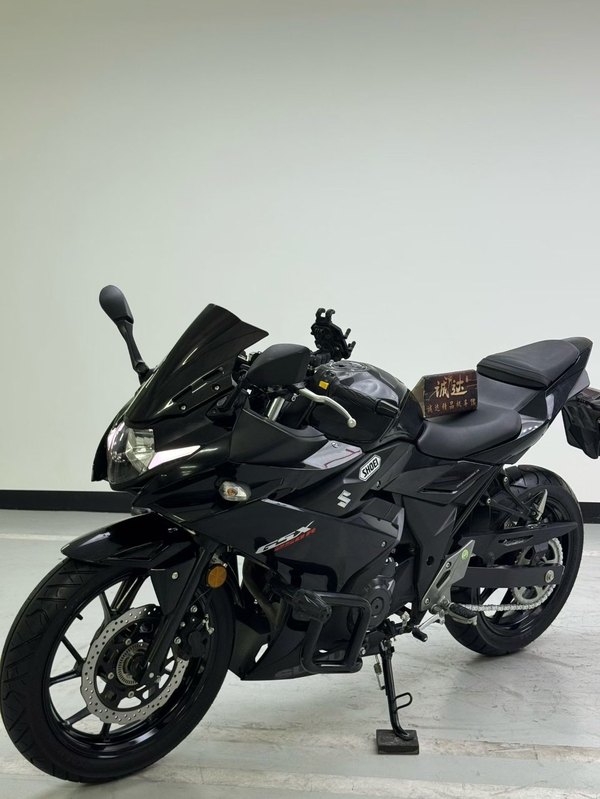 二手豪爵铃木GSX250R