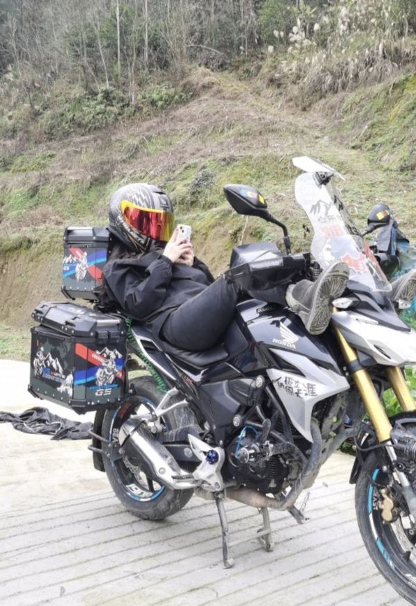 二手五羊本田CB190R 暴锋眼