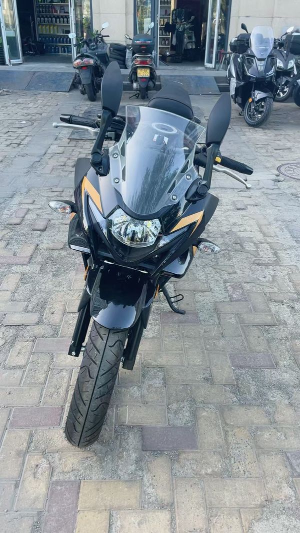 二手豪爵铃木GSX250R