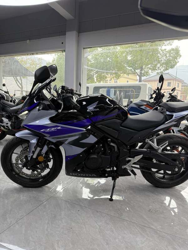 二手本田CBR400R