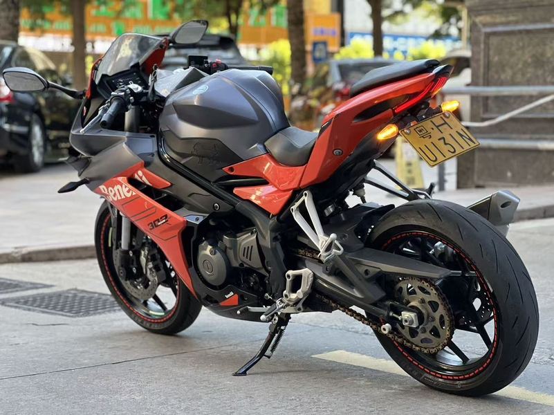 二手贝纳利龙卷风 Tornado 302R