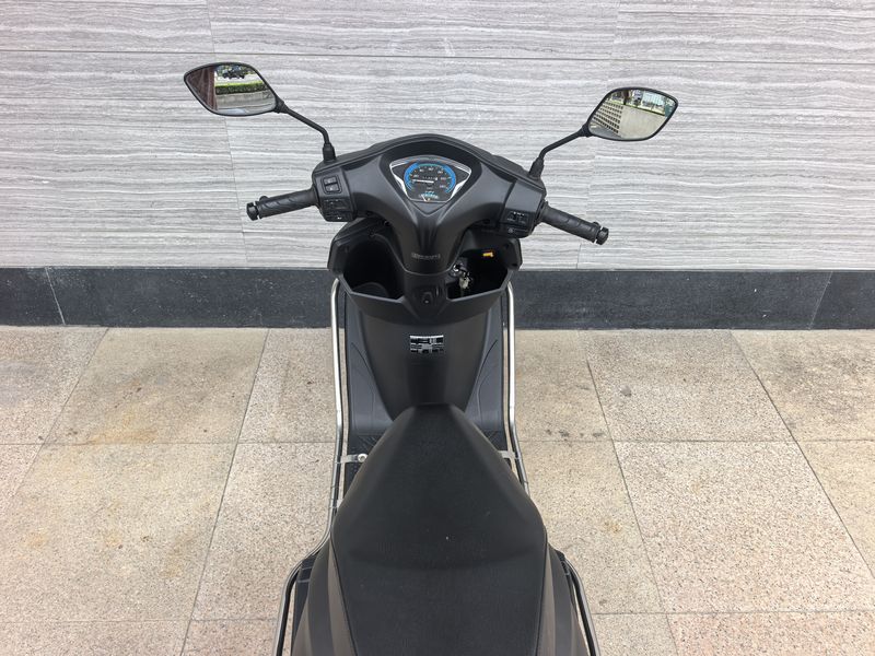 二手五羊本田SCR125