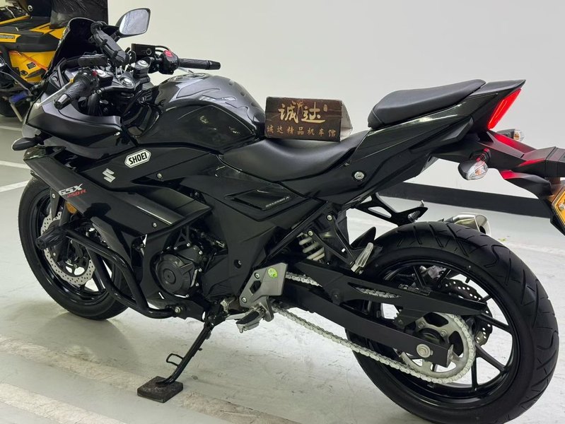 二手豪爵铃木GSX250R
