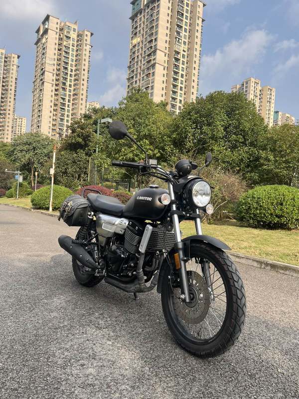 二手QJMOTOR逸250