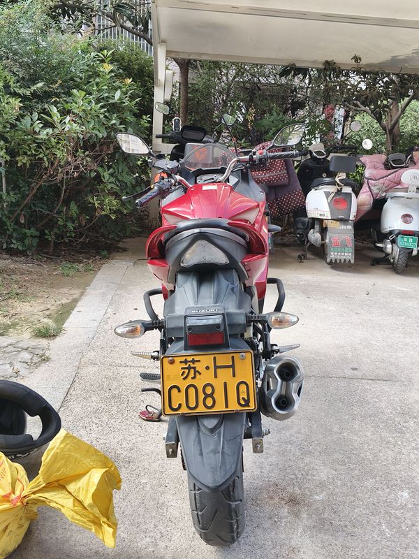 二手济南铃木极客飒 Gixxer 155